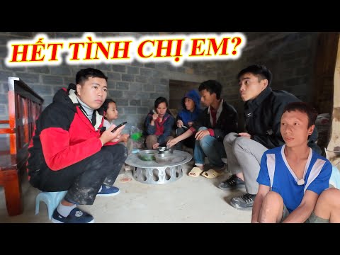 Em Vá 4 con bất lực khi bị em trai cạch mặt. Lý do vì đâu?