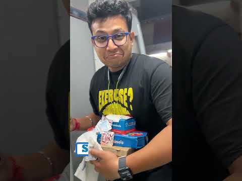 #ad Ordering Dominos Pizza in Rajdhani Express!!!!