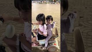 LNS - Cướp xe máy điện của em gái nhỏ || Electric motorcycle & Bad sister #shorts