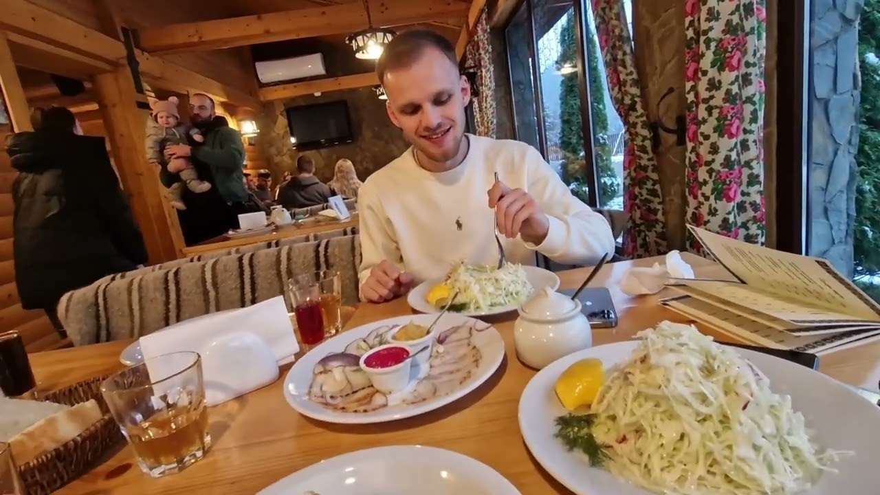 Гуцульская кухня с юрой напились)