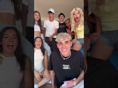 IMITANDO SONIDOS con los VECINOS #humor #shortsvideo