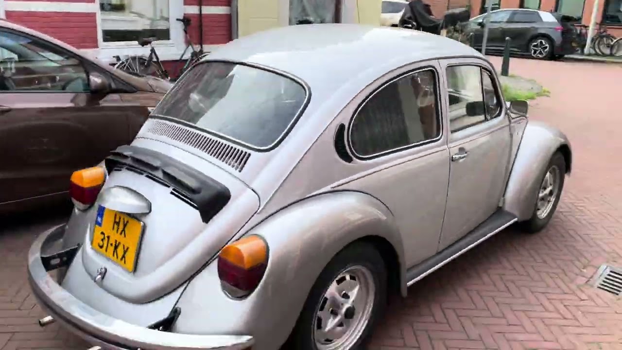 Video preview of Volkswagen Beetle Mexico Silver Bug (1982)