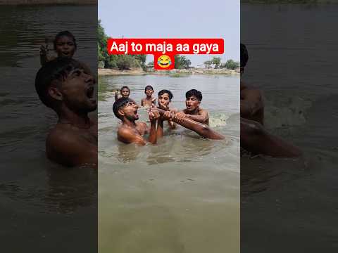 parallel aur swimming pool chashmish 🥶😂 #trending #vairal #comedy #funny #youtubeshorts #pkdhasu