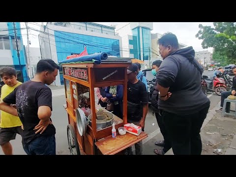 BAKWAN MALANG TERAMAI & MURAH SERTA JUARA !! INDONESIAN STREET FOOD