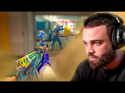 Inventei essa PLAY na hora e foi MUITO ROUBADA… 1 SMOKE e MUITA CORAGEM!!!
