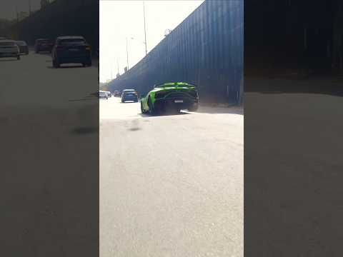 10 Crore Lamborghini on Speed Bump 🤯 | Supercars Club India