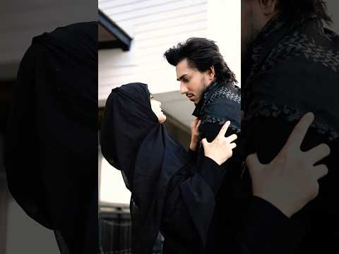Ankh Unki Ladi Yun Meri Aankh Se #mererashkeqamar #love #couple #couplestatus #black #kurta #hijab