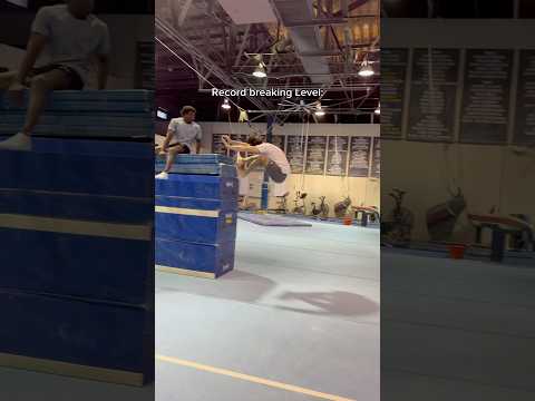Finding the athlete with the highest jump🤯@TannerWittNation #jump #challenge #athlete
