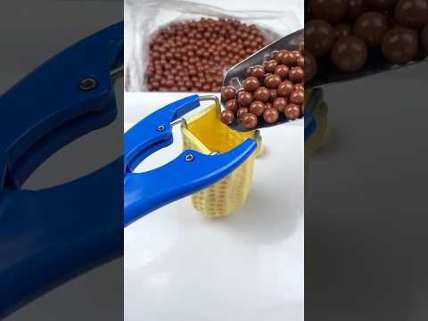#squishy #stressball #peanut #asmr #asmrsounds #asmrrelax #oddlysatisfyingvideo #asmrsound
