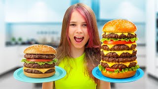 Катя готовит еду из фастфуд ресторанов