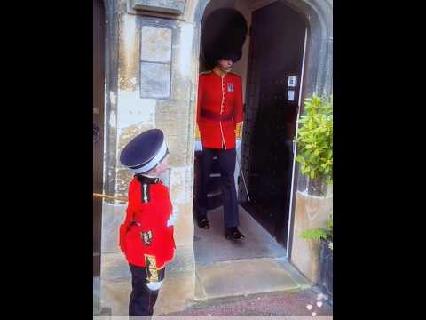 Respect the king’s guards #respect #royalguard #kingsguard #thekingsguard #horseguardsparade #fyp
