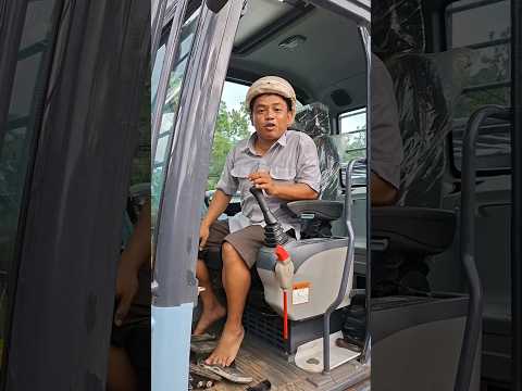 PENDUL DIPERINTAH TURUNKAN BAKET BEKO EXCAVATOR.