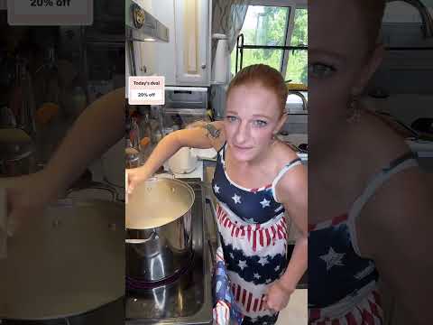 MAKING DINNER: GRILLED PORK CHOPS WITH MAC & CHEESE