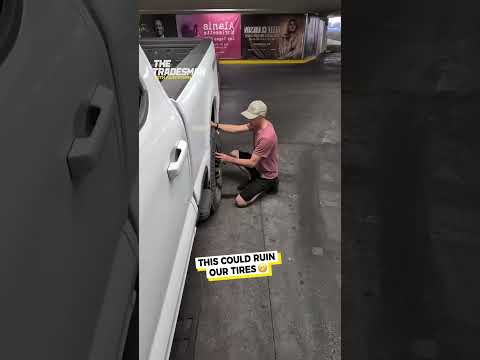 Thats one way to get a sunroof 😭#shortsfeed #shortshorts #shorts #viral #fyp #yt #car #sunroof #fpy