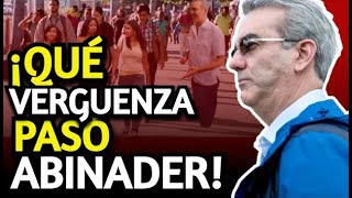 ABINADER SE PARA A SALUDAR Y LO DEJARON CON LA MANO TENDIDA. NADIE LE HIZO CASO