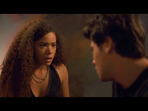 Ginny And Marcus Moment Scene | Ginny and Georgia Season 3 |