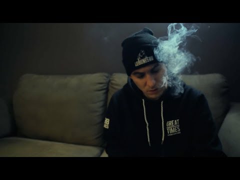 AmbkorTv - AMBKOR - "VIDA ROTA" - #AULLIDOS [VIDEOCLIP OFICIAL]