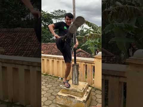 KAKI ROBOT BERGOYANG PART1