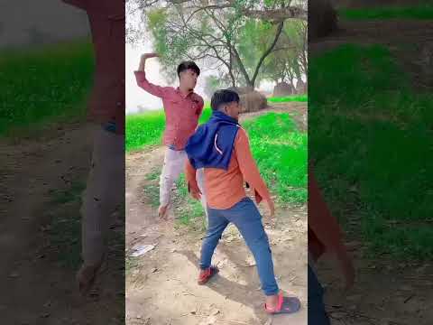 भाई तेरी भावी छत पर नाहा रही है || funnyvideos || funnyshorts