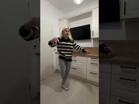 Drehungen üben ohne Eis?? #schlittschuhlaufen #iceskating