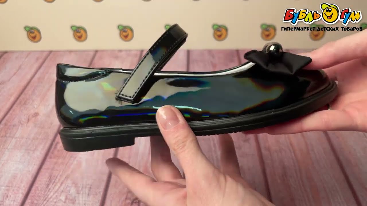 Туфли школьные Barbaris с бантиком и металлическим декором черные - видео