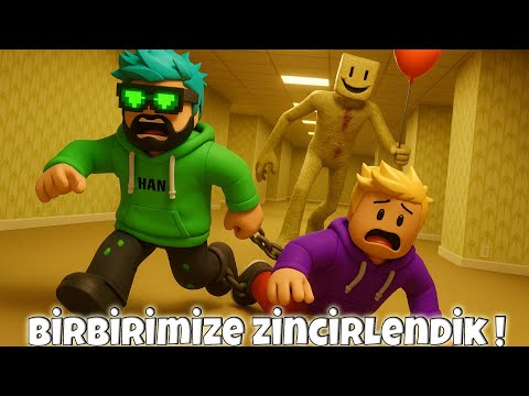BİRBİRİMİZE ZİNCİRLENDİK ! | Roblox Chained in Backrooms