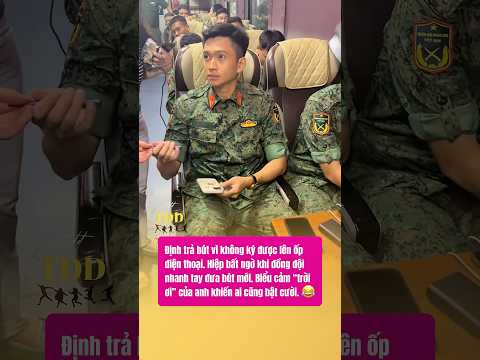 Lê Hoàng Hiệp dở khóc dở cười với đồng đội khi đi A80