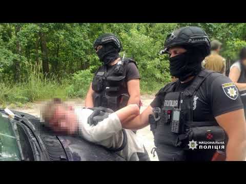 На Житомирщині затримали продавця зброї: чоловікові оголосили підозру