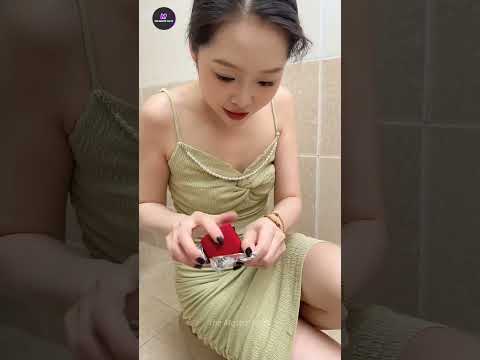 टॉयलेट के अंदर ये क्या मिला 😱mini wood toy-woodworking art skill/wood hand #shorts
