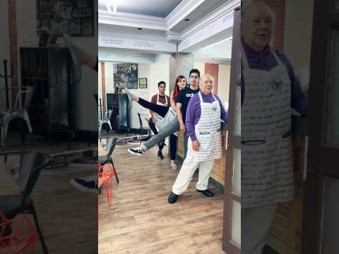 bailando con Don Tomás, Marieta y Pato 🕺Qué les pareció este throwback? #fun #dance #ballet