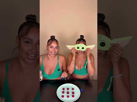 C’était trop pas bon 🤢🤢 #fruit #jeux #jeu #twinmoments #twinsisters #funny #humor
