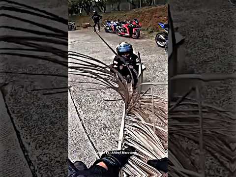 Ngakak mas althaf nyuruh nanda nyobain mainan dari pelapah jambe🗿 #motovlog
