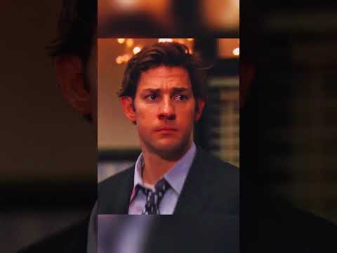 Джим объявил снежную войну Дуайту и пожалел об этом 😂 | The Office | #кино #шортс #сериал #фильмы