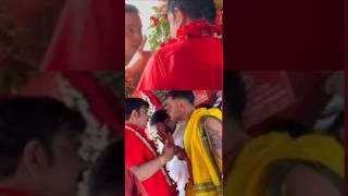వేణుస్వామి ని గుడి నుండి బయటకి గెంటిన పూజారులు 😂🤣| #venuswamy #venuswamylatestnews #kamakhyatemple