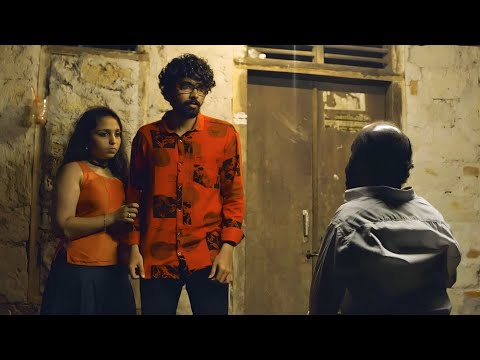 இந்த ஆள் கிட்ட இருந்து தப்பிக்க முடியும் னு தோணல... | 1982 Anbarasin Kaadhal Movie Scenes
