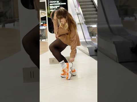 One click and skate in the mall? 😳