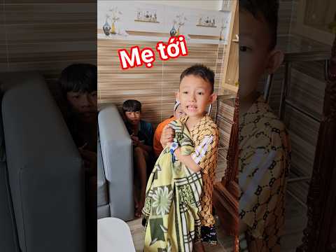Cái mền tè dầm của Bắp báo