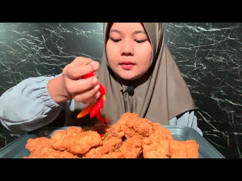 HARUS BANYAK GIGIT CABAI!! MENCOBA MAKAN GORENGAN MALAH KEMENG GIGI!!