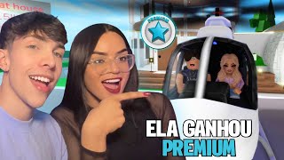 MINHA MELHOR AMIGA GANHOU PREMIUM NO BROOKHAVEN! 🤑