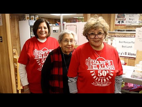 The Texas Bucket List - El Alamo Cafe in Hearne