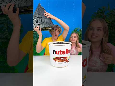Giant Triangular Oreo vs Nutella 🍫🍪