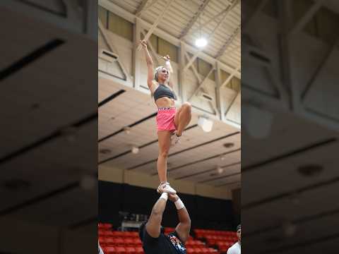 They’re nice with it #Shorts #Cheer #Stunt