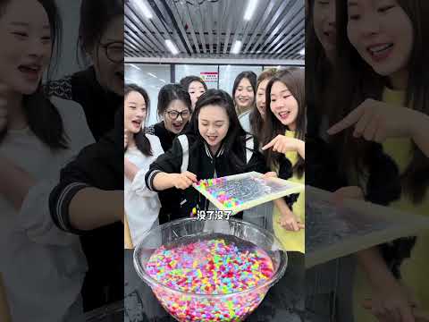 Can you play Sugar Beans like this? Office games to create a fun atmosphere in the office