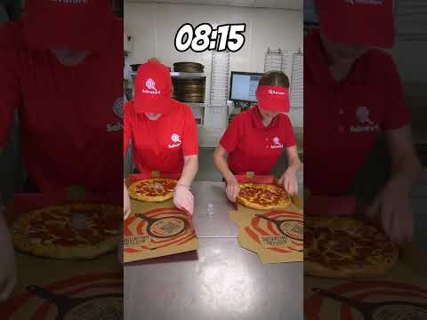 Vic Vs Eli  #pizzasalvatoré #pizza #course #fun #qc #quebec #canada #canada #fyp #drole