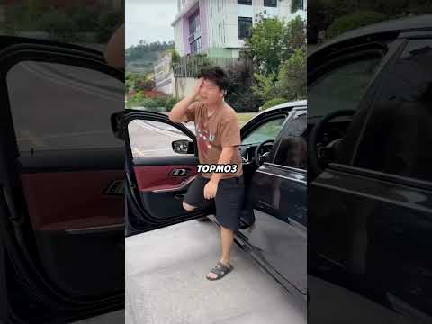 Машина ехала без водителя