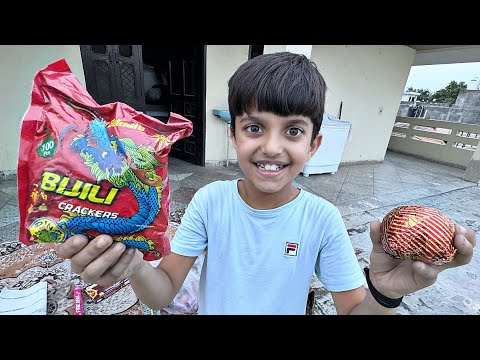 Must Patake Chala Diye 😂 | 15 August pe Diwali | Yaatri