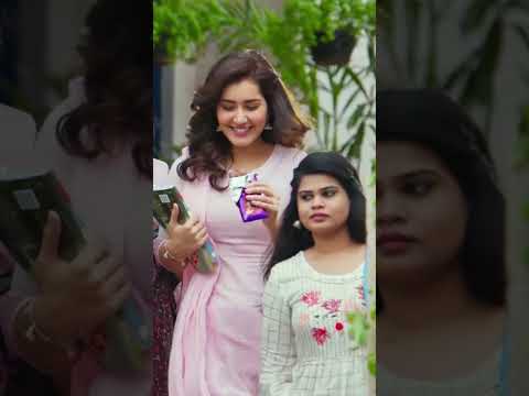 Raashii Khanna Ek Famous Reel Star Hai