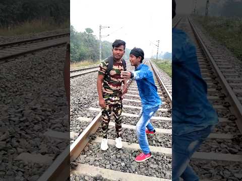 ??Indian army⚔️ ne kese bachaya ek pagal ki jaan?#shorts #viral #army #youtubeshorts #trending