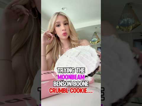 Trying the “MOONBEAM” BENSON BOONE CRUMBL COOKIE! 🍪 🌕🍦