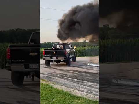 Everything Goes Wrong At Car Show!! Mustang Snaps Driveshaft! Chevy Duramax Wrecks!!